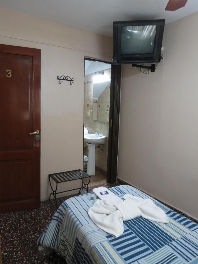 Residencial El Hogar Hostel Salta Ngoại thất bức ảnh