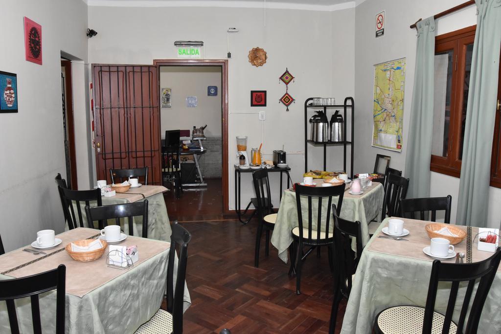 Residencial El Hogar Hostel Salta Ngoại thất bức ảnh